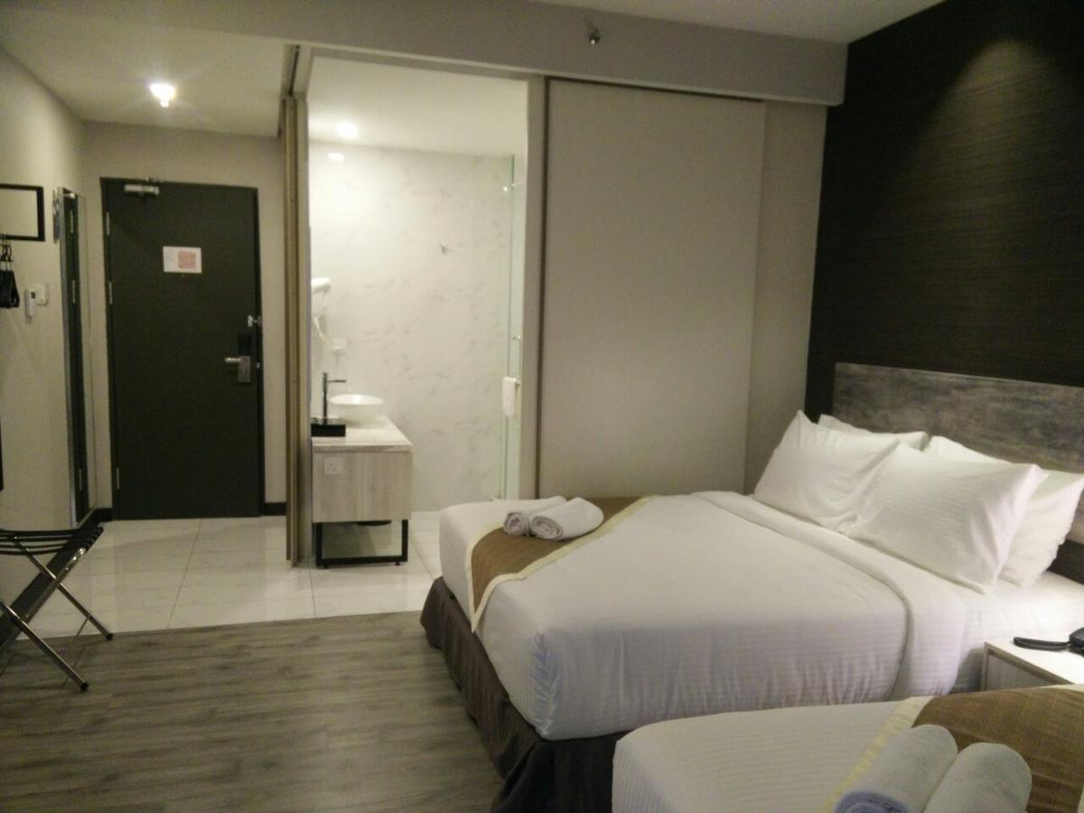 The Leverage Business Hotel Johor Bahru Exterior photo