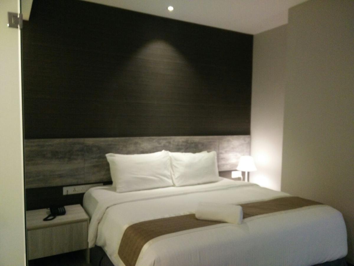 The Leverage Business Hotel Johor Bahru Exterior photo