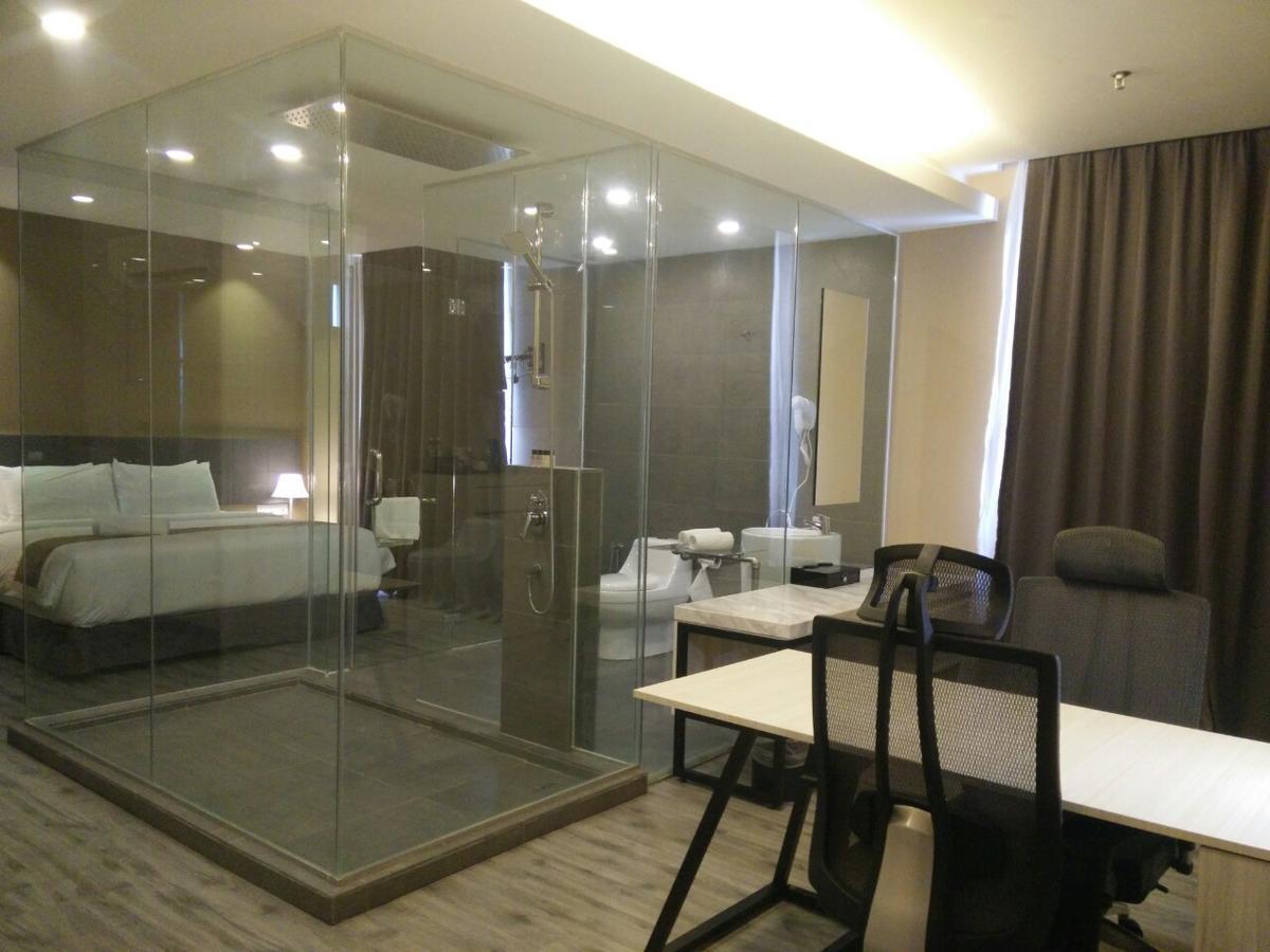 The Leverage Business Hotel Johor Bahru Exterior photo